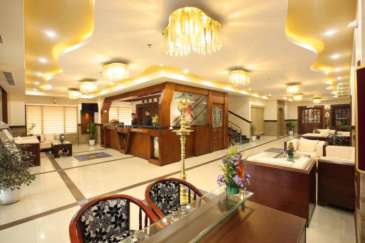 Ambalakkara Regency Hotel Kottārakara Exterior foto